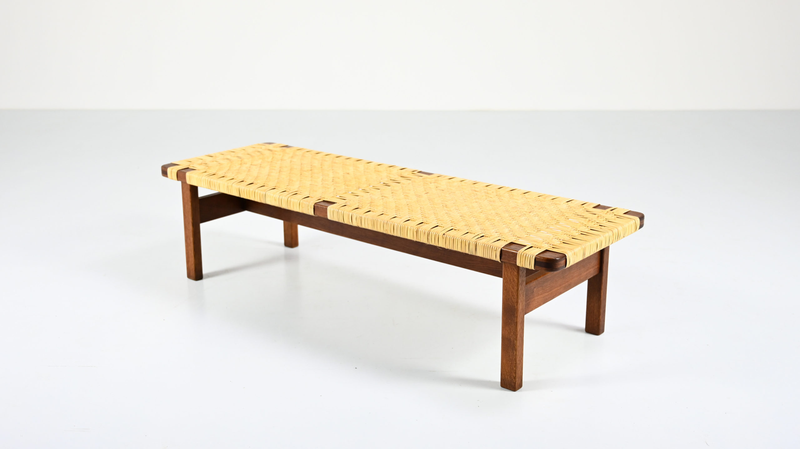 272 Fredericia Stolefabrik Borge Mogensen rattan cane oak danish design coffee table bench scandinavian vintage retro classic icon