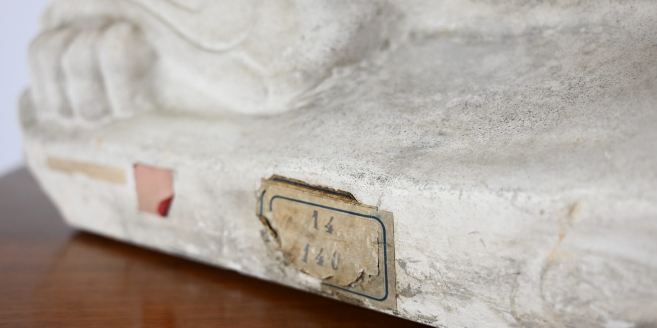 reclining lion couché Les Ateliers d'Art des Musées nationaux louvre achéménide platre plaster reproduction