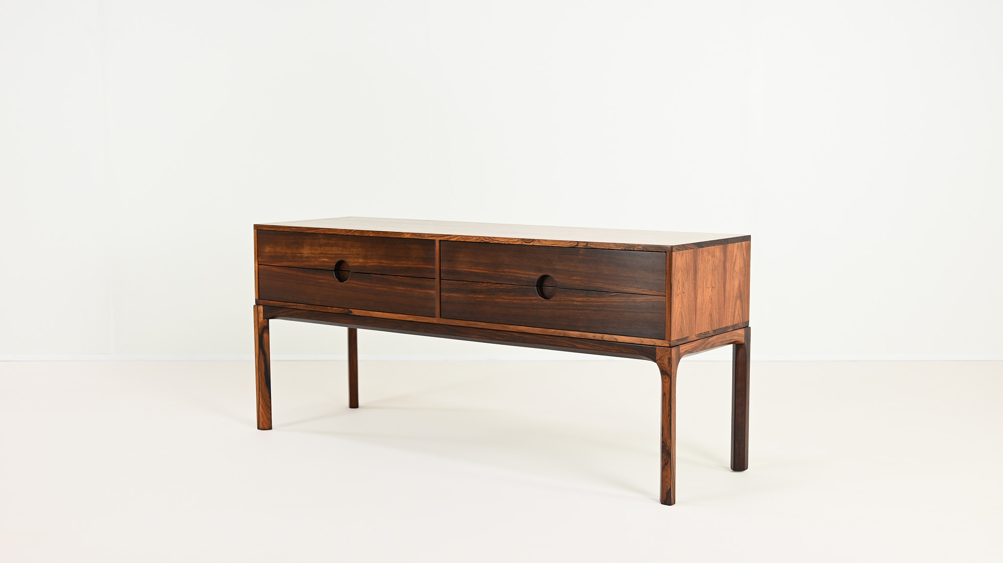 Aksel Kjersgaard A/S kai kristiansen 394 palisander rosewood vintage design scandinave scandinavian icon sideboard chest of drawers commode buffet