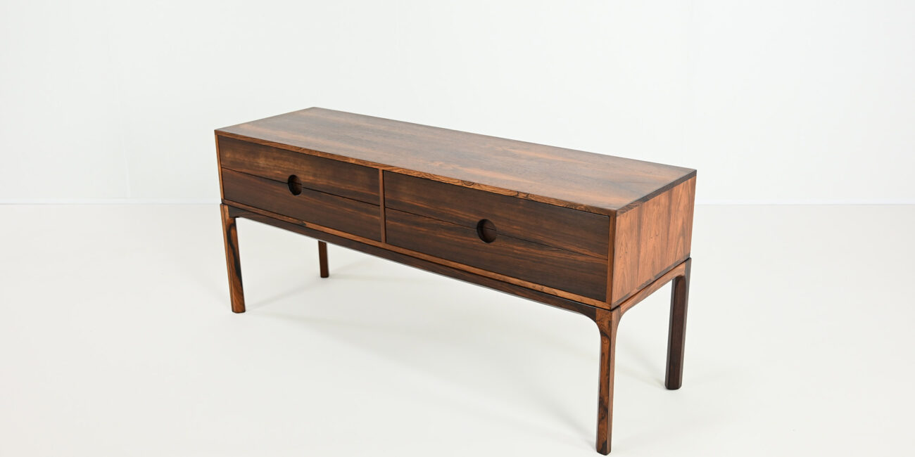 Kai Kristiansen, Sideboard Model 394 for Aksel Kjersgaard A fine example of Danish modernism, the 394 sideboard combines all the hallmarks of Scandinavian design: functionality, sobriety, solidity and respect for materials.