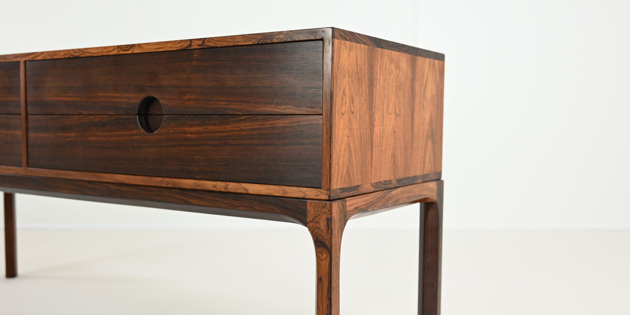 Kai Kristiansen, Sideboard Model 394 for Aksel Kjersgaard A fine example of Danish modernism, the 394 sideboard combines all the hallmarks of Scandinavian design: functionality, sobriety, solidity and respect for materials.