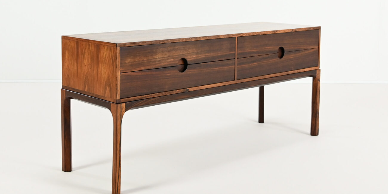 Kai Kristiansen, Sideboard Model 394 for Aksel Kjersgaard A fine example of Danish modernism, the 394 sideboard combines all the hallmarks of Scandinavian design: functionality, sobriety, solidity and respect for materials.