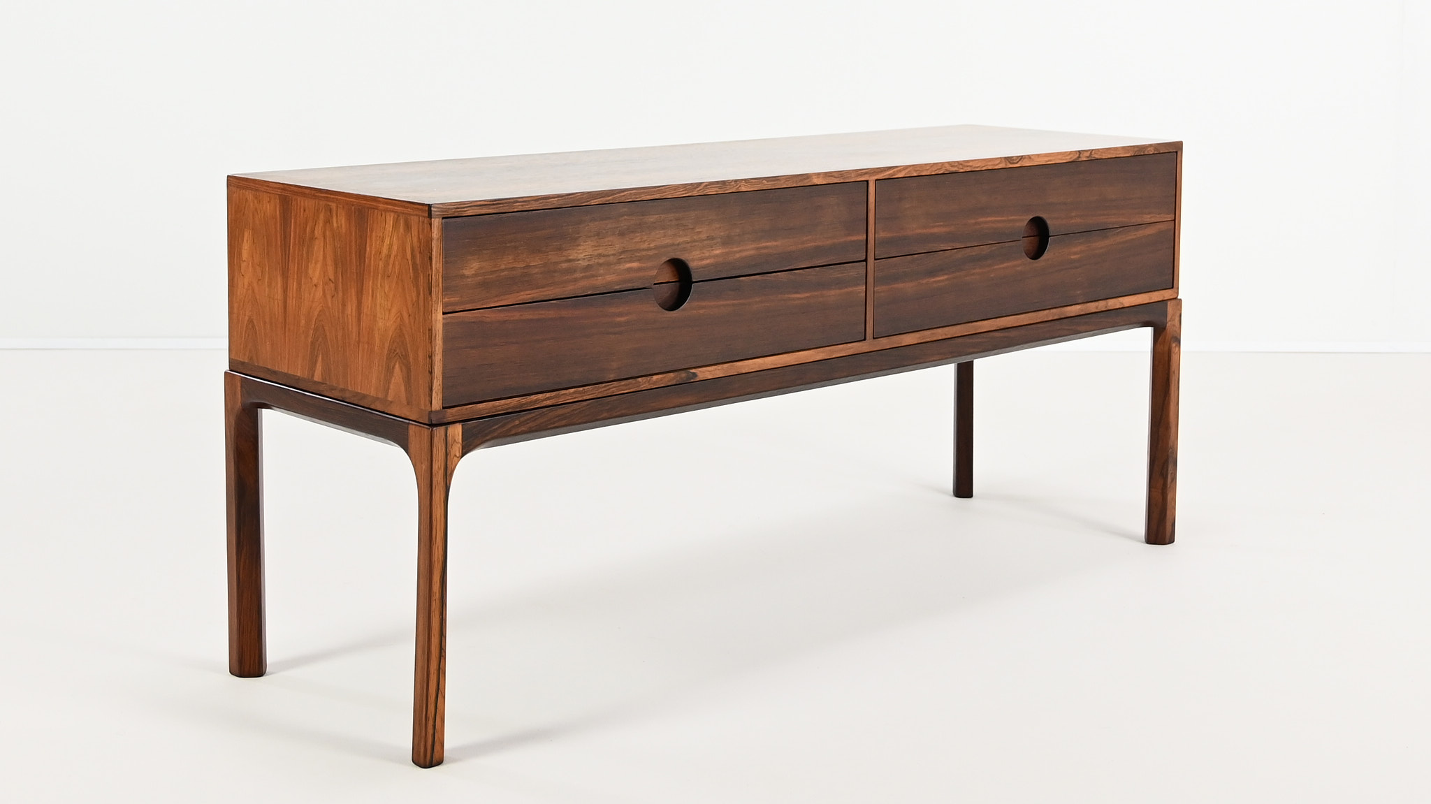 Kai Kristiansen, Sideboard Model 394 for Aksel Kjersgaard A fine example of Danish modernism, the 394 sideboard combines all the hallmarks of Scandinavian design: functionality, sobriety, solidity and respect for materials.