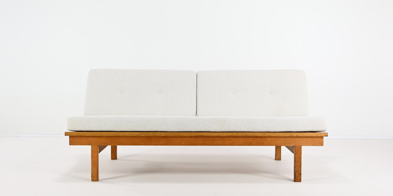 Børge Mogensen Sofa 2218 for Fredericia Stolefabrik danish design danemark denmark mid century shaker oak scandinavian danish vintage
