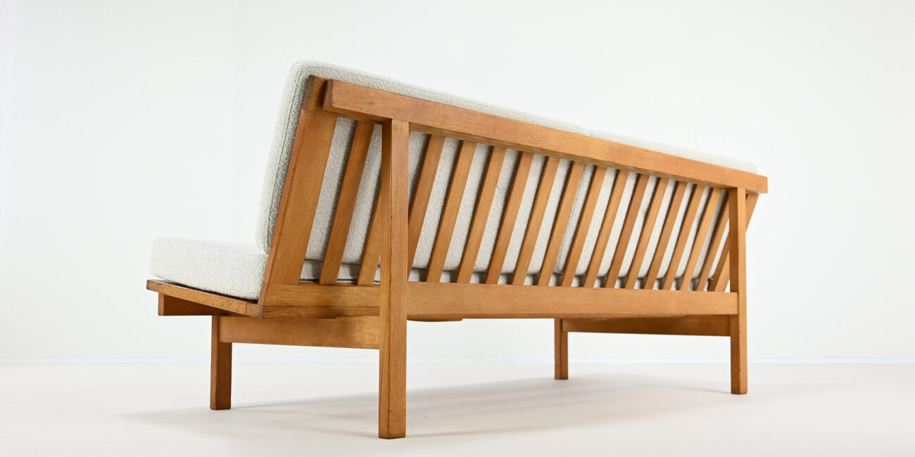 Børge Mogensen Sofa 2218 for Fredericia Stolefabrik danish design danemark denmark mid century shaker oak scandinavian danish vintage