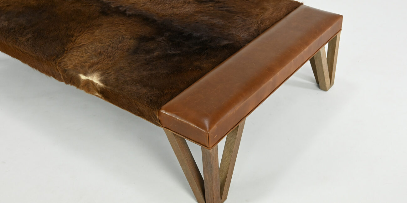 Lionel Jadot Daybed designer of the year leather cowhide post modernism