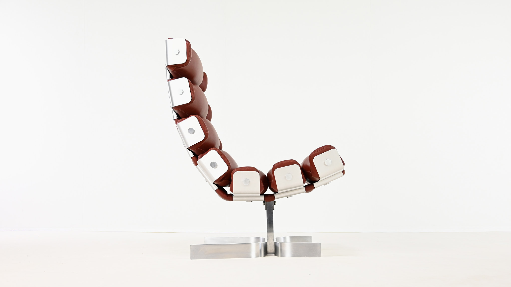 pierre vandel vertebre rib lounge chair space age mid century modern aluminum leather oscar niemeyer joe colombo