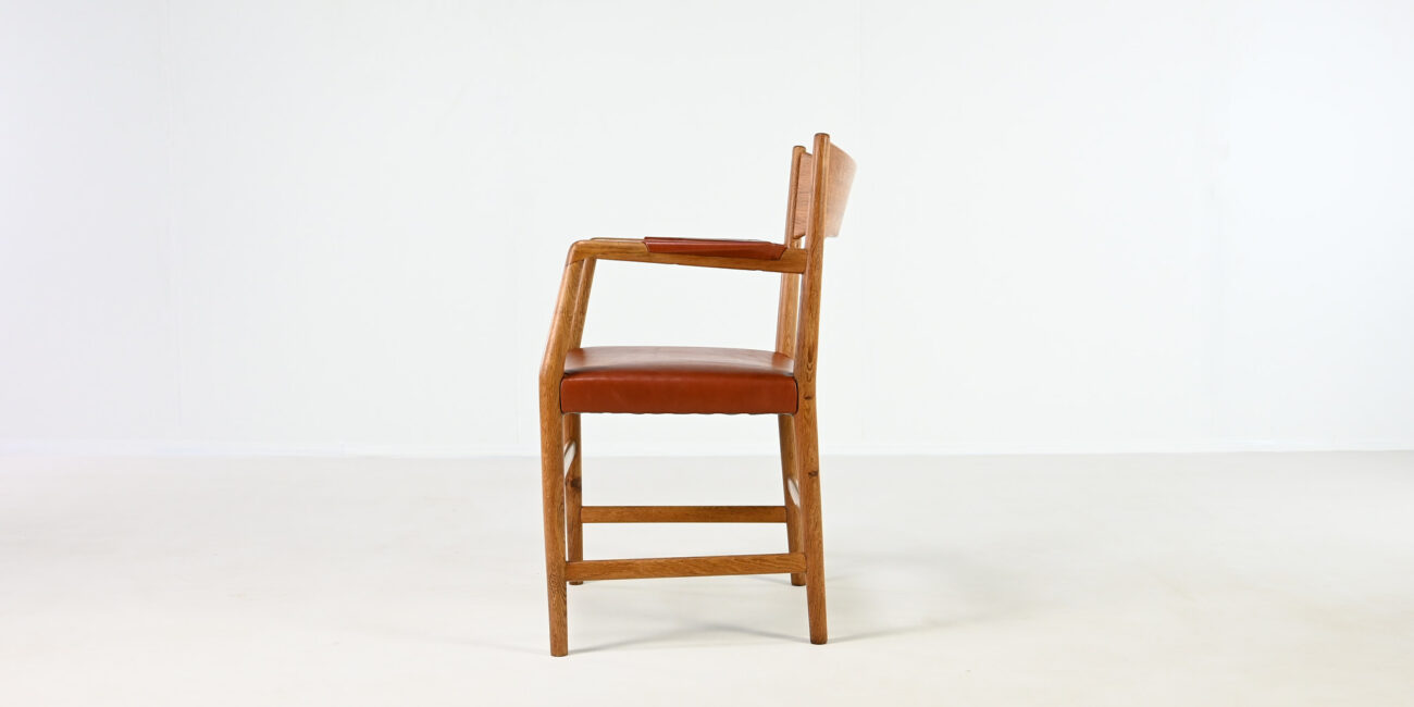 Hans J. Wegner town hall chair plan mobler denmark aarhus arne jacobsen danish design vintage modernism minimalist scandinavian mid century peacock wishbone shell