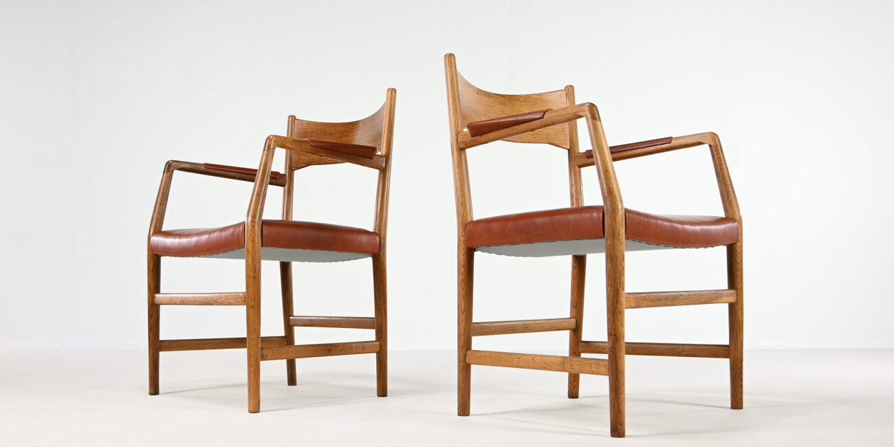 Hans J. Wegner town hall chair plan mobler denmark aarhus arne jacobsen danish design vintage modernism minimalist scandinavian mid century peacock wishbone shell
