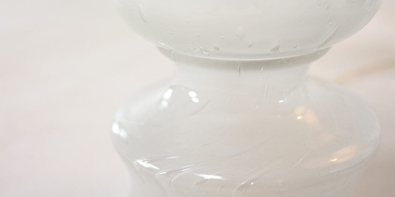 Lindshammar Glasbruk, Sweden C.1960. blown glass vintage tall lamp danish scandinavian design table lamp light lampe scandinave verre soufflé