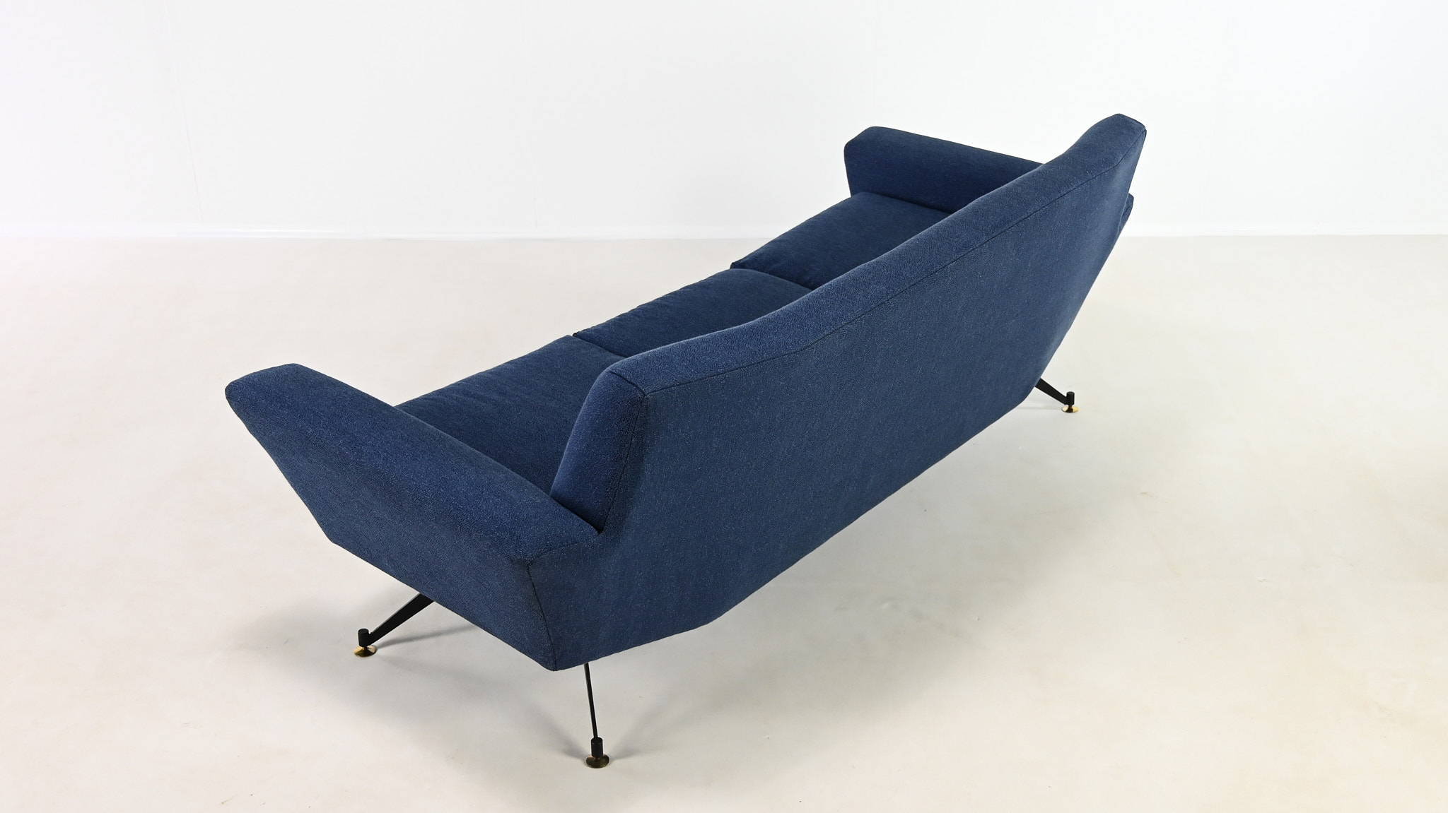 lenzi sofa studio apa tecnico vintage modernist italian modern italie design zanuso radice