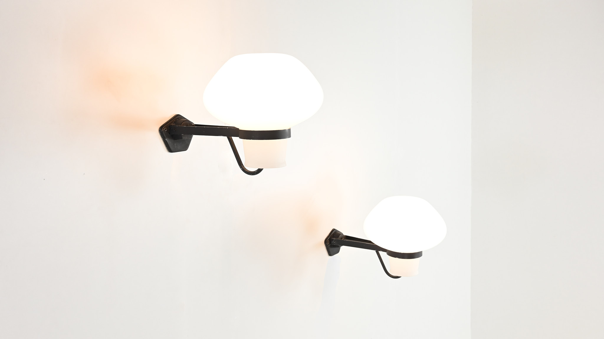 erik gunnar asplund ga9 asea wall lamp light scones frosted opaline glass swedish grace modernism scandinavian design