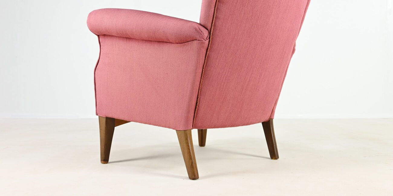 Fritz Hansen hammer armchair fauteuil FH 8023 mid century modern scandinavian danish design vintage wingback oreilles