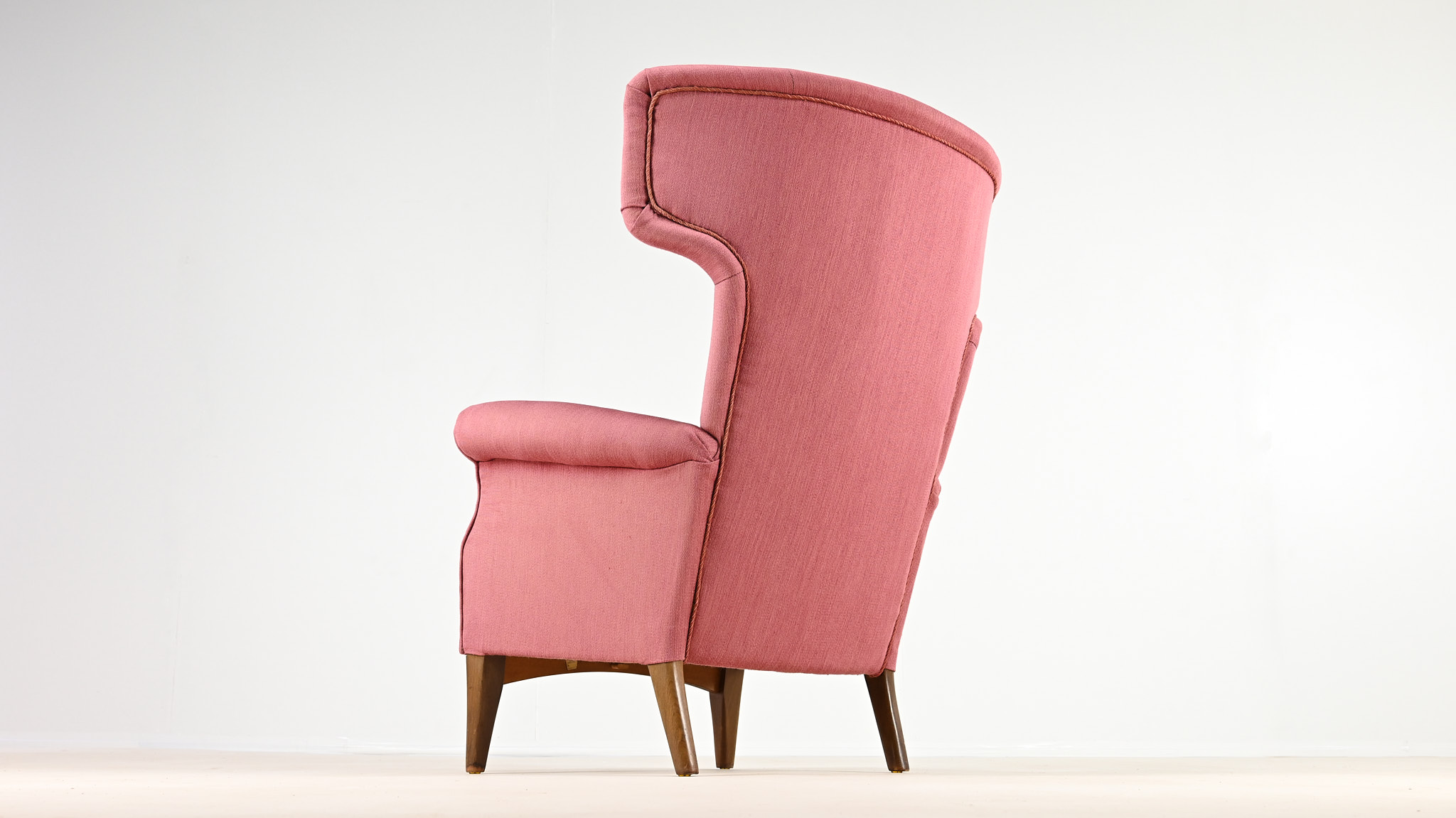 Fritz Hansen hammer armchair fauteuil FH 8023 mid century modern scandinavian danish design vintage wingback oreilles