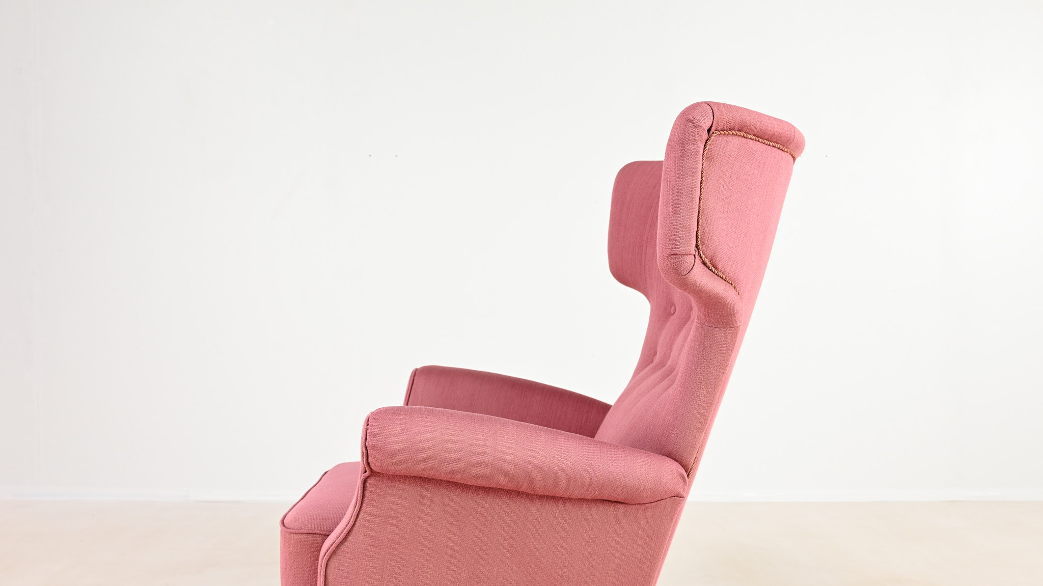 Fritz Hansen hammer armchair fauteuil FH 8023 mid century modern scandinavian danish design vintage wingback oreilles