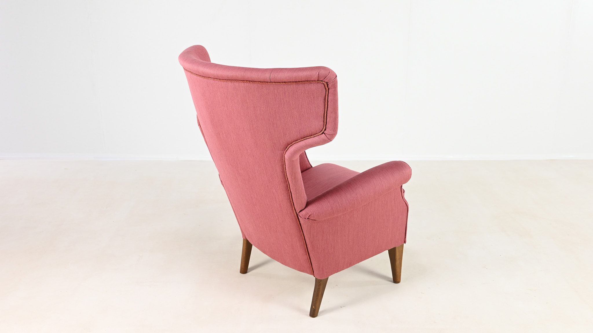 Fritz Hansen hammer armchair fauteuil FH 8023 mid century modern scandinavian danish design vintage wingback oreilles