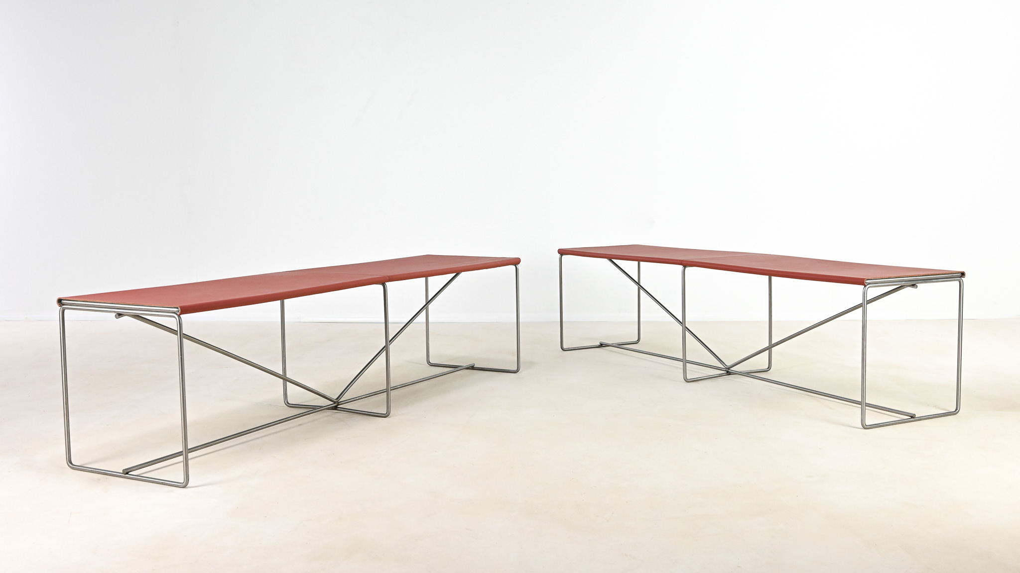 minimalist bench banc bertoia cuir acier tubulaire