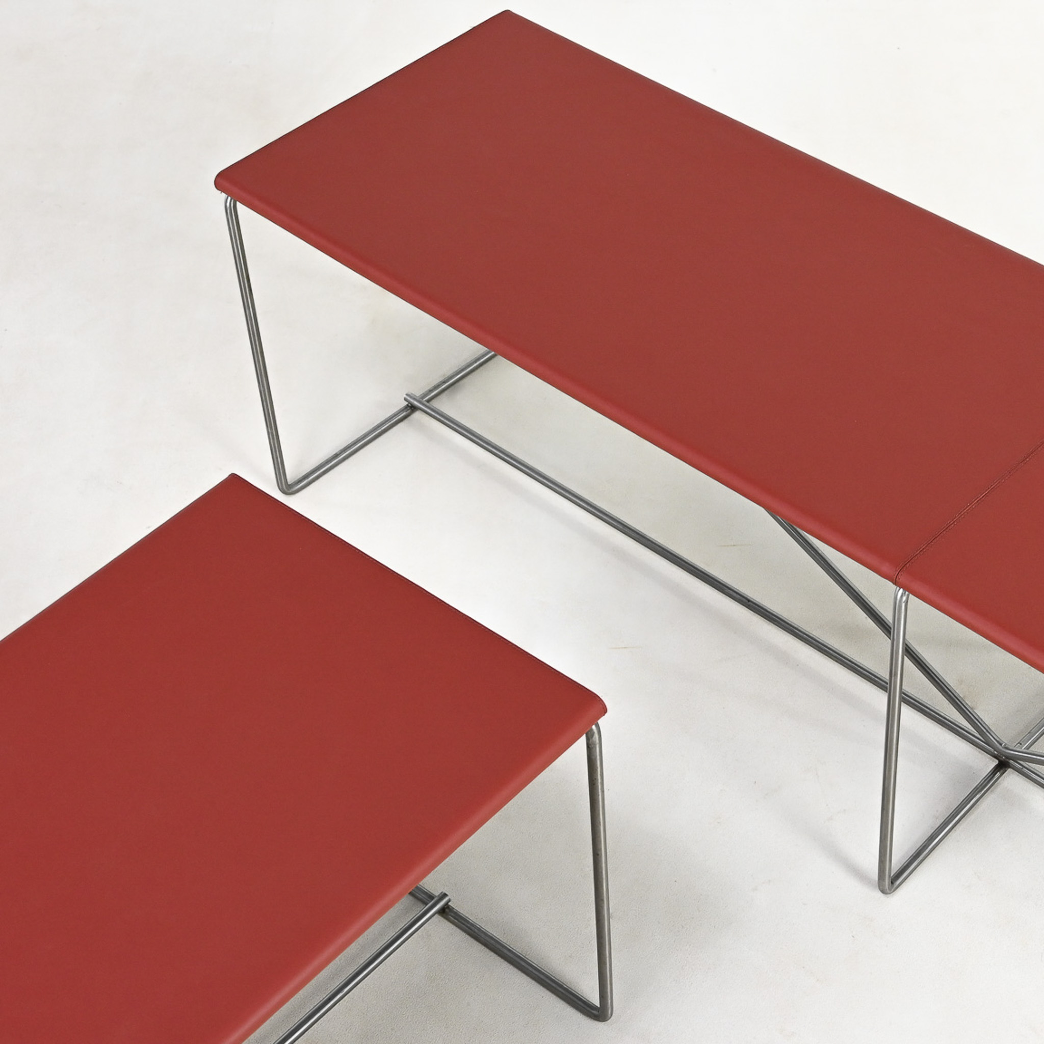 minimalist bench banc bertoia cuir acier tubulaire