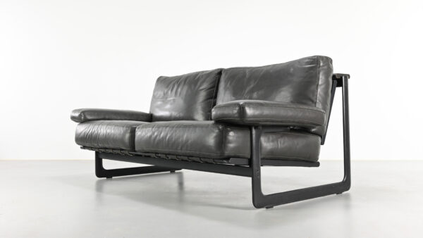 Paolo Lomazzi, Jonathan De Pas, Donato D'Urbino grand'italia zanotta leather sofa italian design vintage